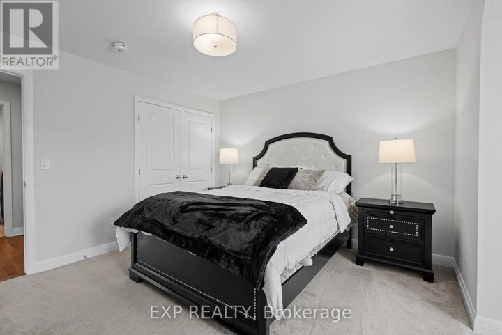 Property Photo: 25 Stanhope Court ON K2J 6S2