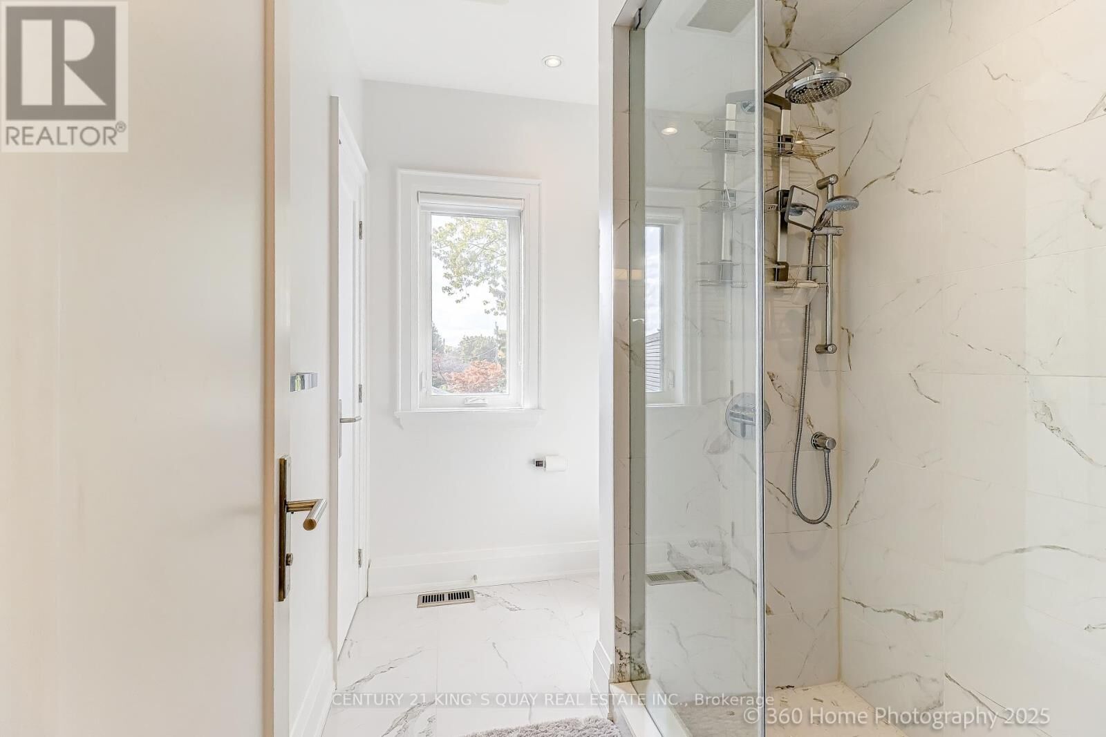 Property Photo: 386 Alper Street ON L4C 2Z4