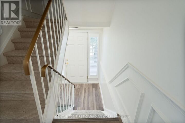 Property Photo: 176 Gardenwood Drive ON N6J 3Z9