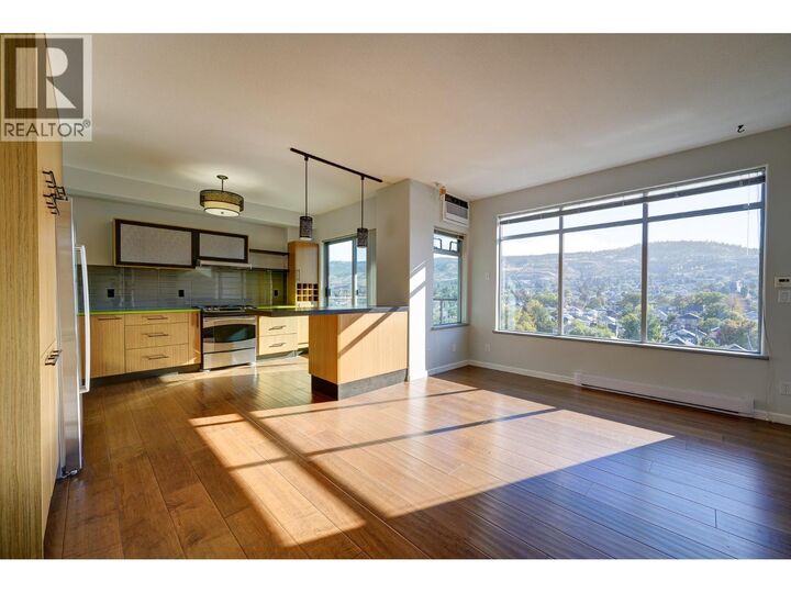 Photo de la propriété: 619 Victoria Street 907 BC V2C 6W7
