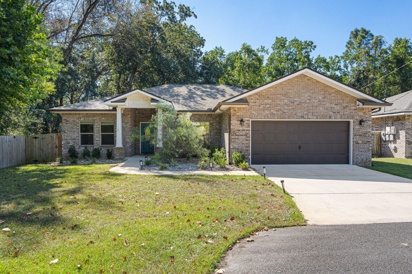 Property Photo: 36 Lee Lane FL 32569