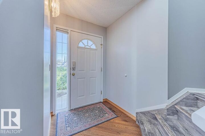 Property Photo: 9 Donnely Terrace AB T8H 2B2