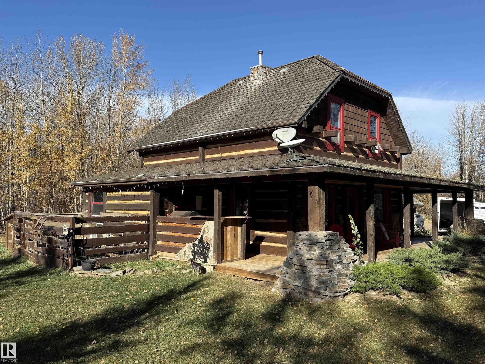 Property Photo:  580 Poplar Bay Drive  AB T0C 2V0 