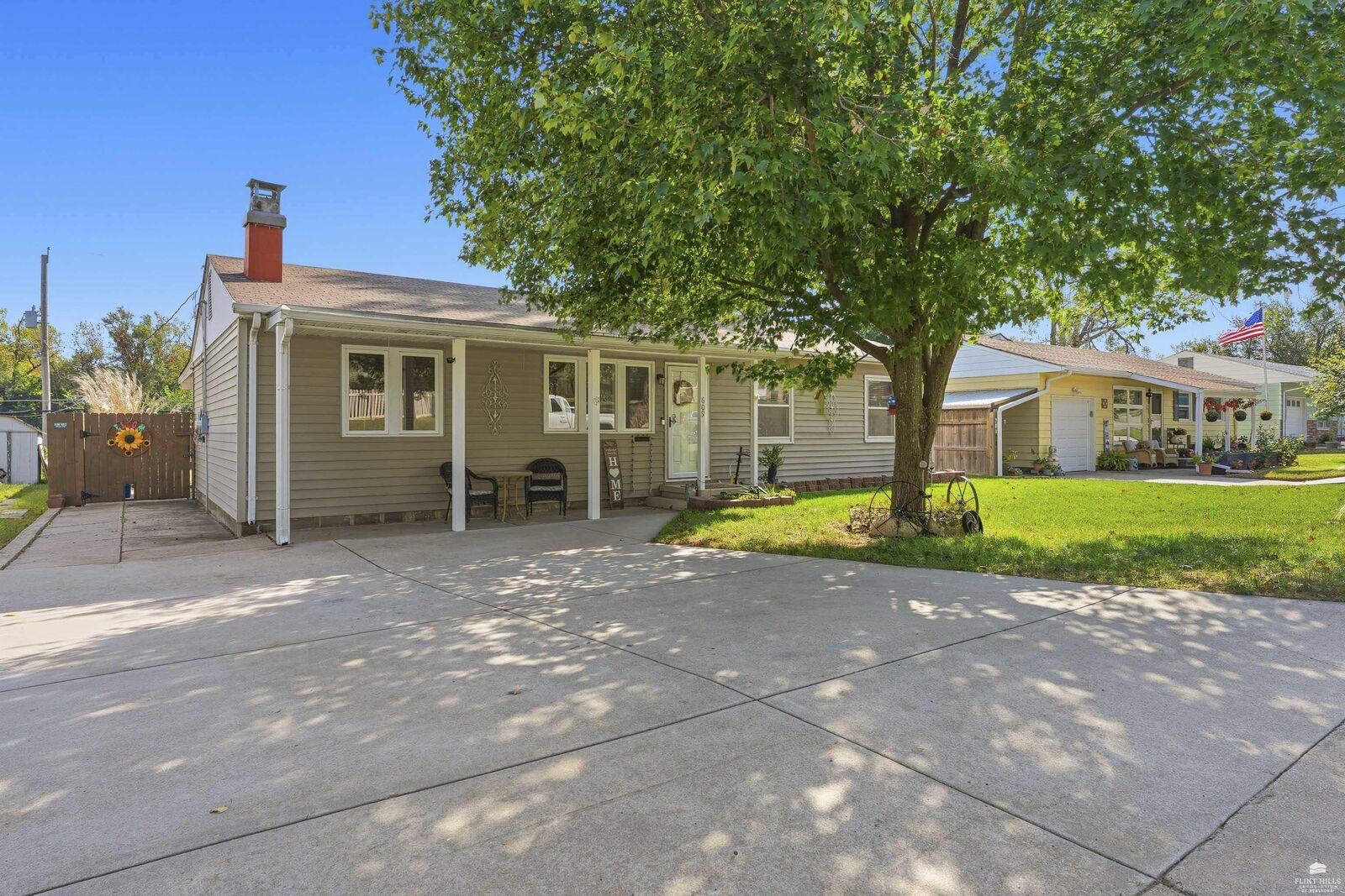 Property Photo:  609 Sheridan Drive  KS 66441 