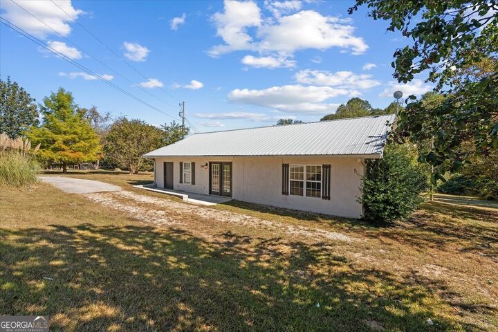 Property Photo:  2993 Cashtown Road  GA 30110 