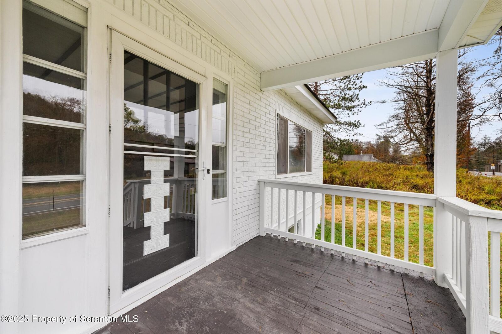 Property Photo:  75 Hamlin Highway  PA 18444