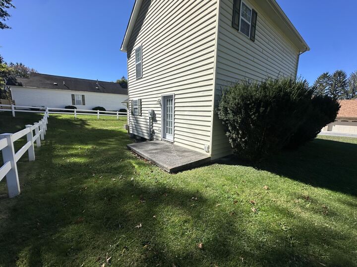 Property Photo: 117 Lightner Ave WV 24901