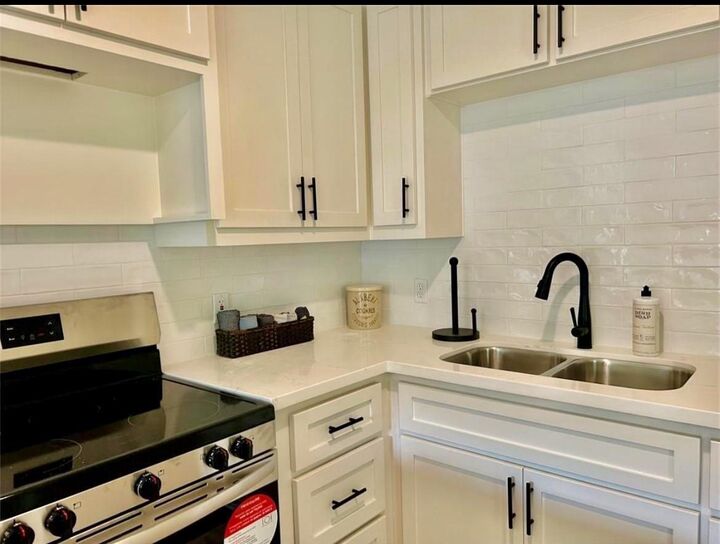 Property Photo: 319 Wisteria Street TX 77566