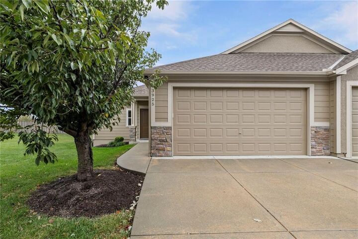 33925 W 90th Circle  De Soto KS 66018 photo