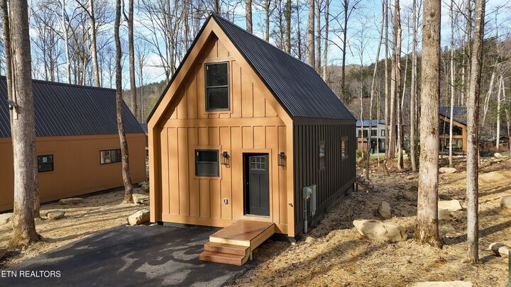 Property Photo:  222 Braydens Way  TN 37738 