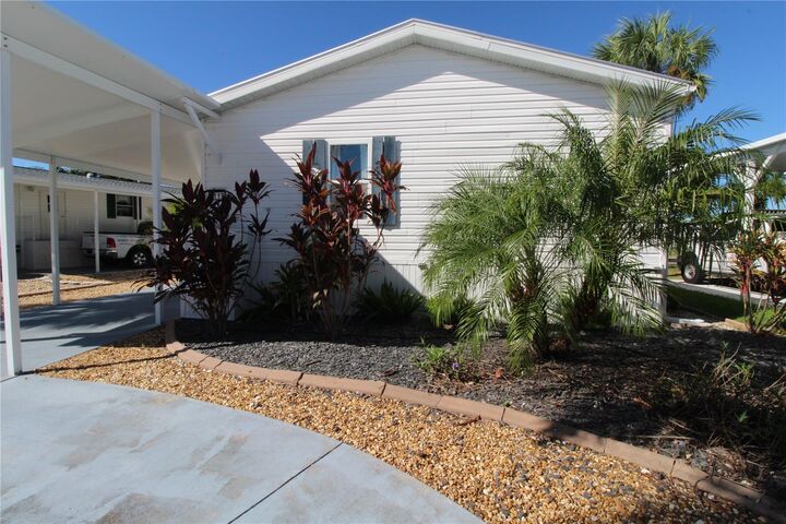 Property Photo: 3119 Bayside Parkway FL 33982
