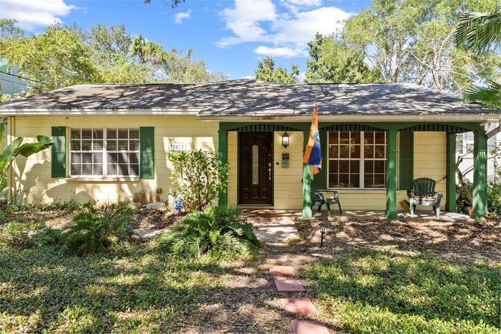 Property Photo: 3033 W Asbury Place FL 33611