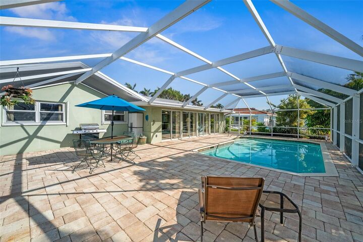 Property Photo:  4910 Sorrento Court  FL 33904 