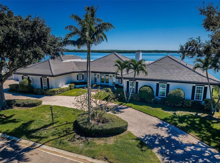 4916 62nd Avenue S  St Petersburg FL 33715 photo