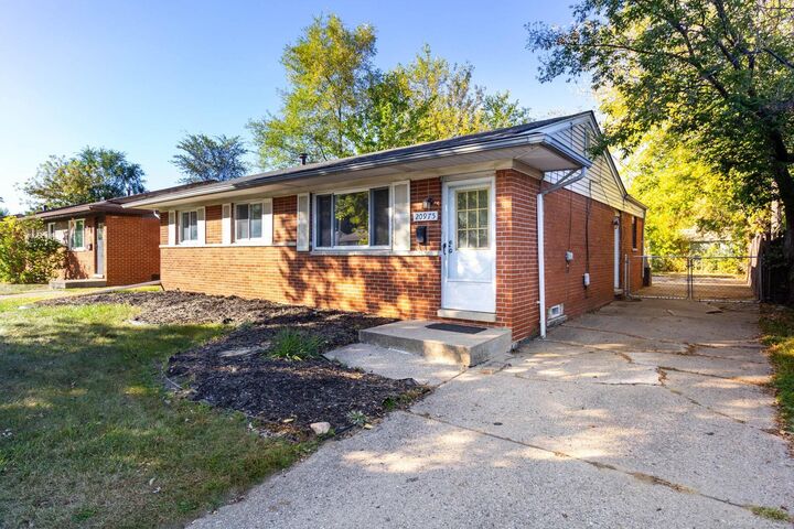 Property Photo: 20975 Catalano Street MI 48035