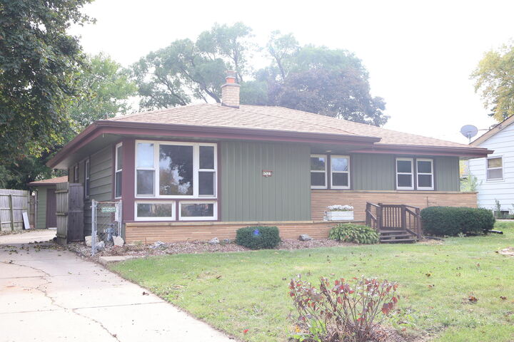 Property Photo:  8523 W Glendale Ave  WI 53225 