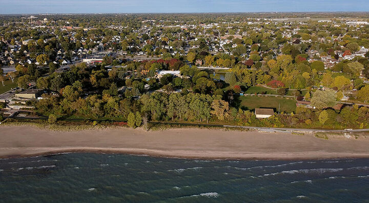 Property Photo:  2320 N Main St  WI 53402 