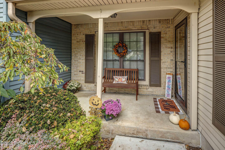 Property Photo:  129 Dumbarton Hill Court  NJ 07747