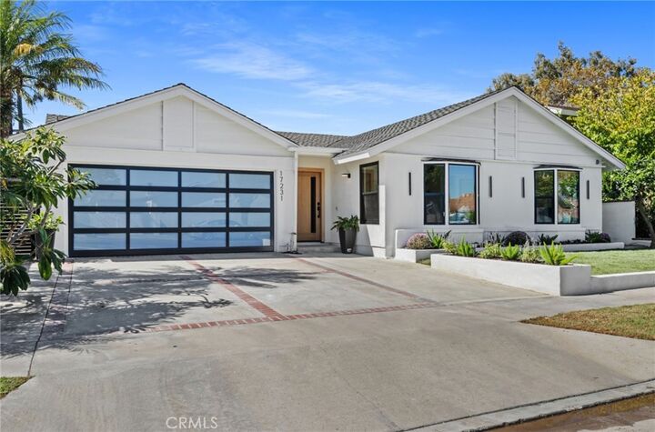 Property Photo: 17231 Lido Ln CA 92647