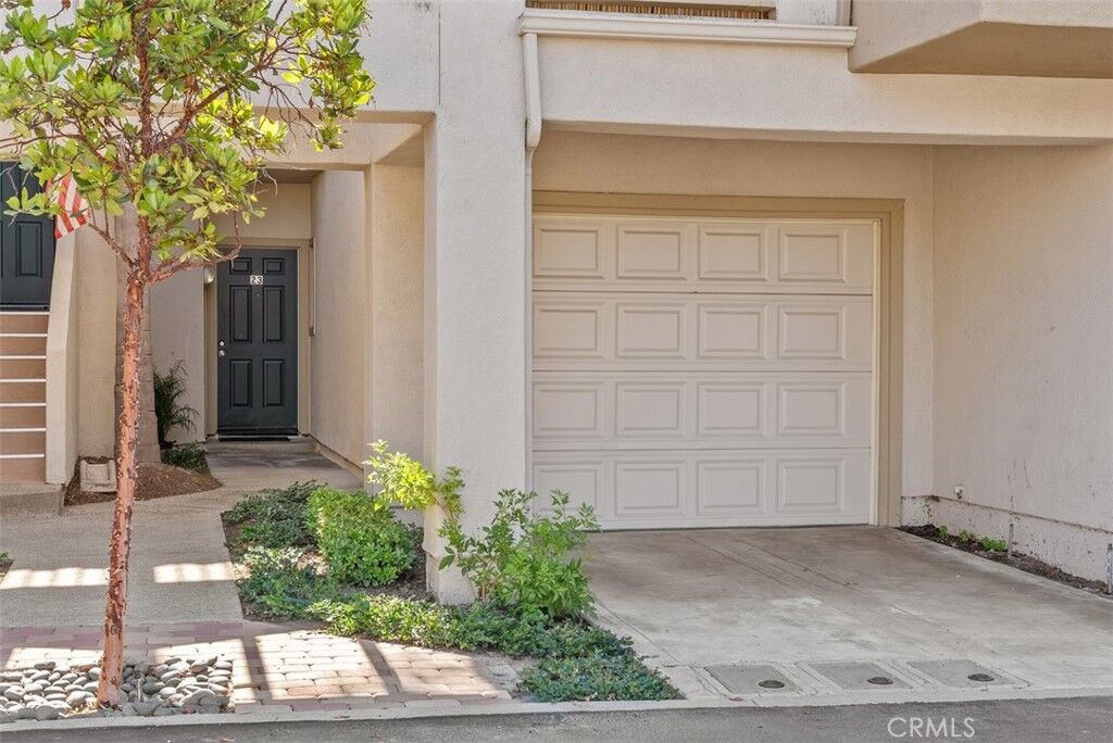 Property Photo:  23 Caribbean Ct. # 216  CA 92677