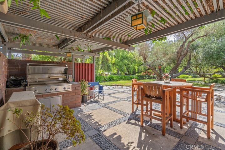 Property Photo:  7 Cinnamon Lane  CA 90275 