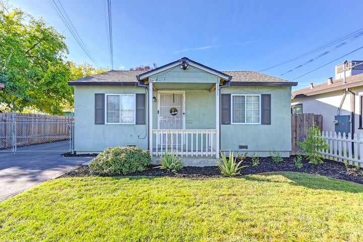 Property Photo: 2569 Erickson Street CA 95815