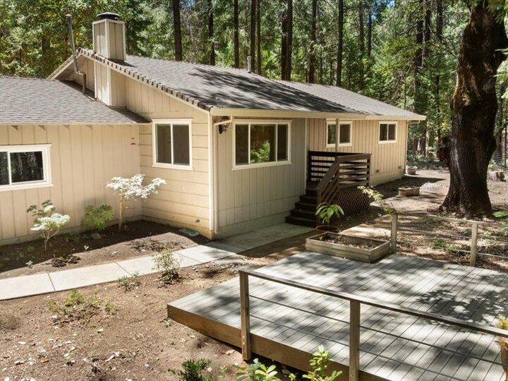 Property Photo: 20638 Rector Road CA 95959