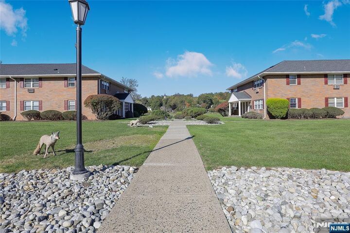 Property Photo: 87 N Maple NJ 07656