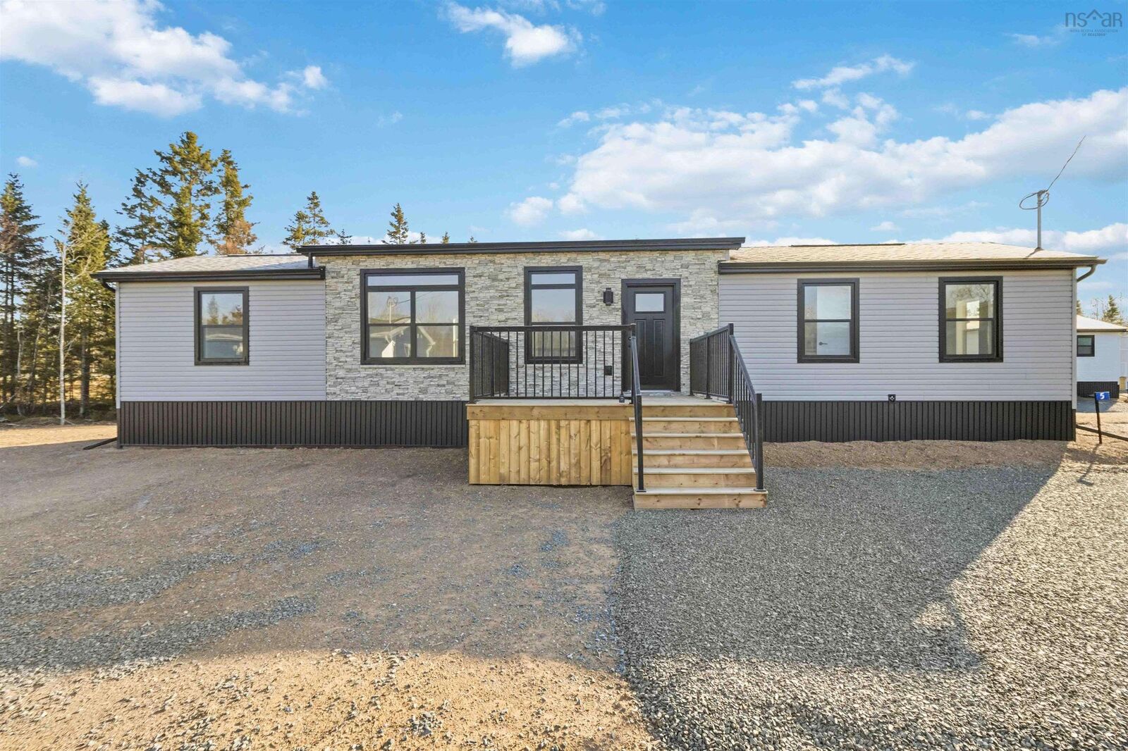 Property Photo: 8 Pebble Lane NS B0N 2J0