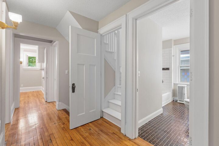 Property Photo: 2505 Pleasant Avenue MN 55404