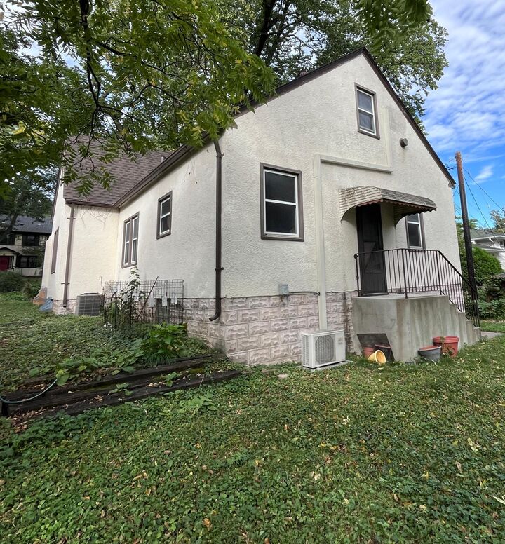 Property Photo: 5421 Pillsbury Avenue S MN 55419