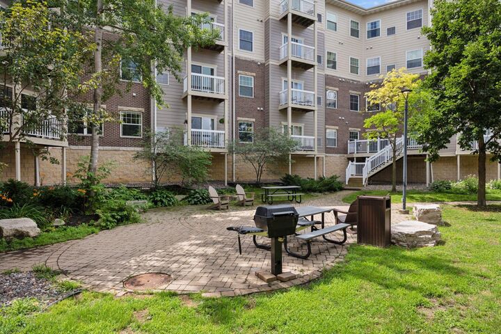 Property Photo: 4824 E 53rd Street 501 MN 55417