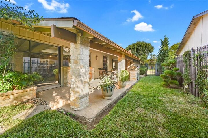 Property Photo: 4116 Arbor Court TX 75150