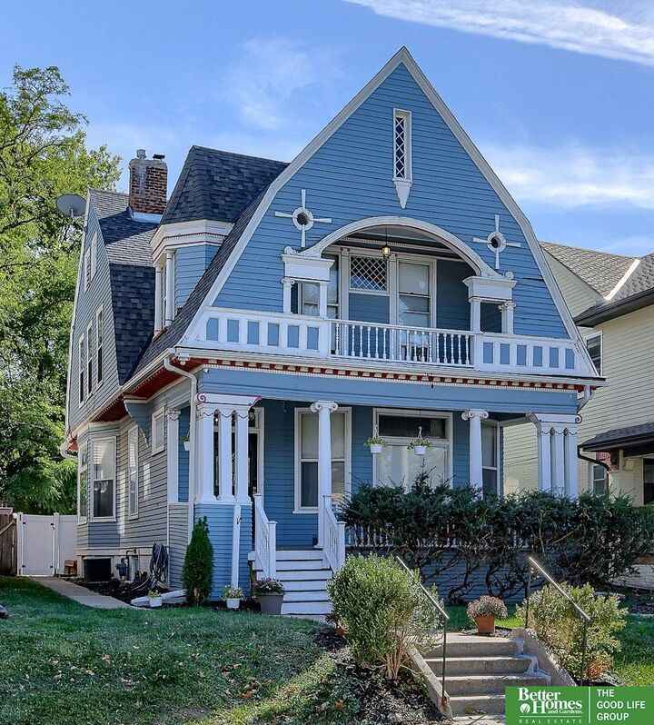 Property Photo: 3017 Pacific Street NE 68105