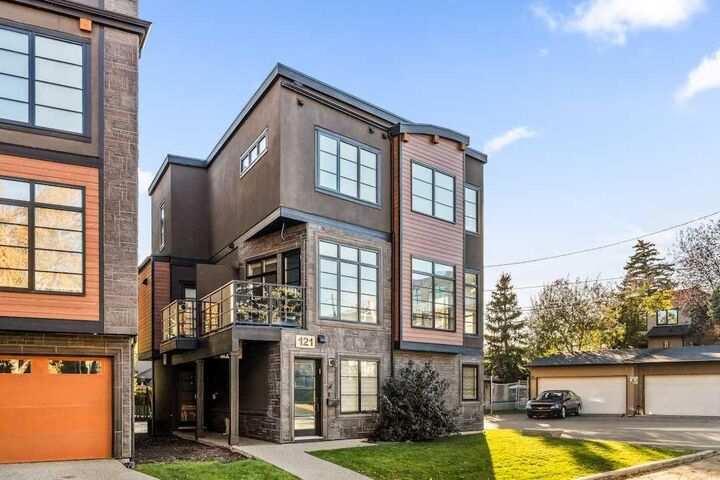 125 41 Avenue SW  Calgary AB T2S 3H3 photo