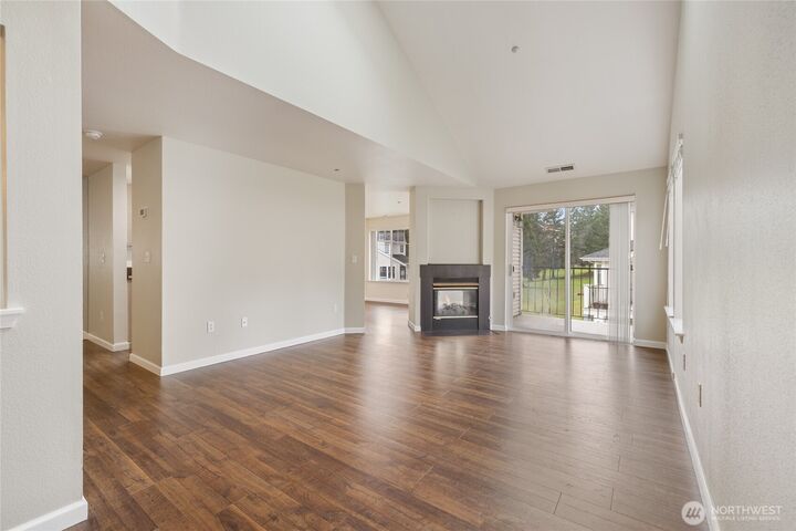 Property Photo:  4714  Fairwood Boulevard NE 601  WA 98422 