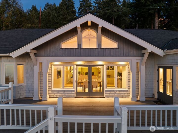 Property Photo:  16905  35th Avenue SW  WA 98166 