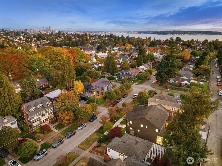 Property Photo: 2515 35th Avenue W WA 98199