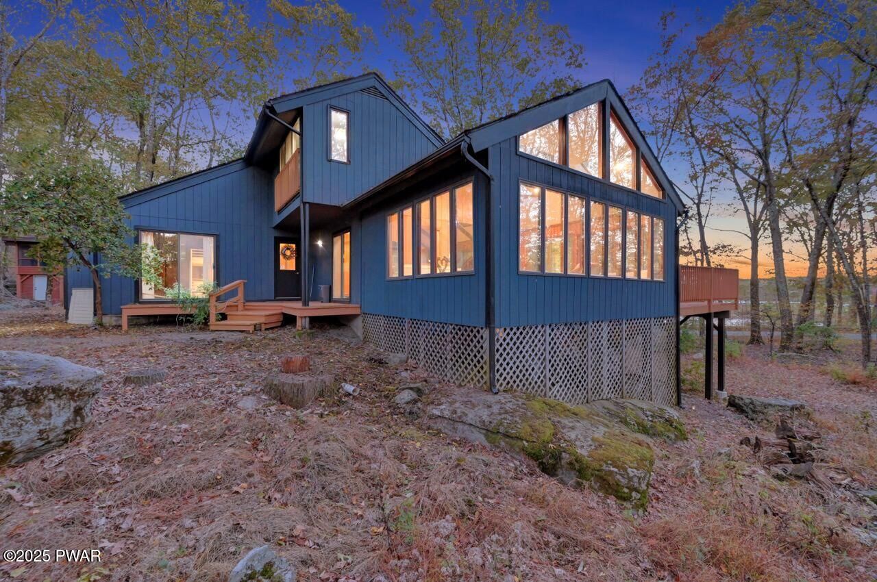 Property Photo: 111 Fairway Drive PA 18428
