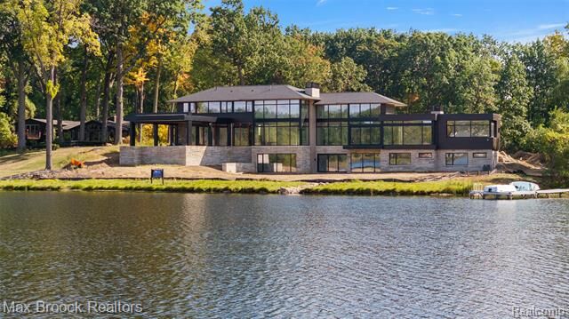 Property Photo: 3515 Brookside Drive MI 48302