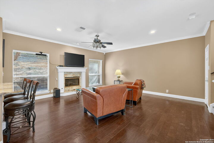 Property Photo: 6718 Grove Creek Dr TX 78256