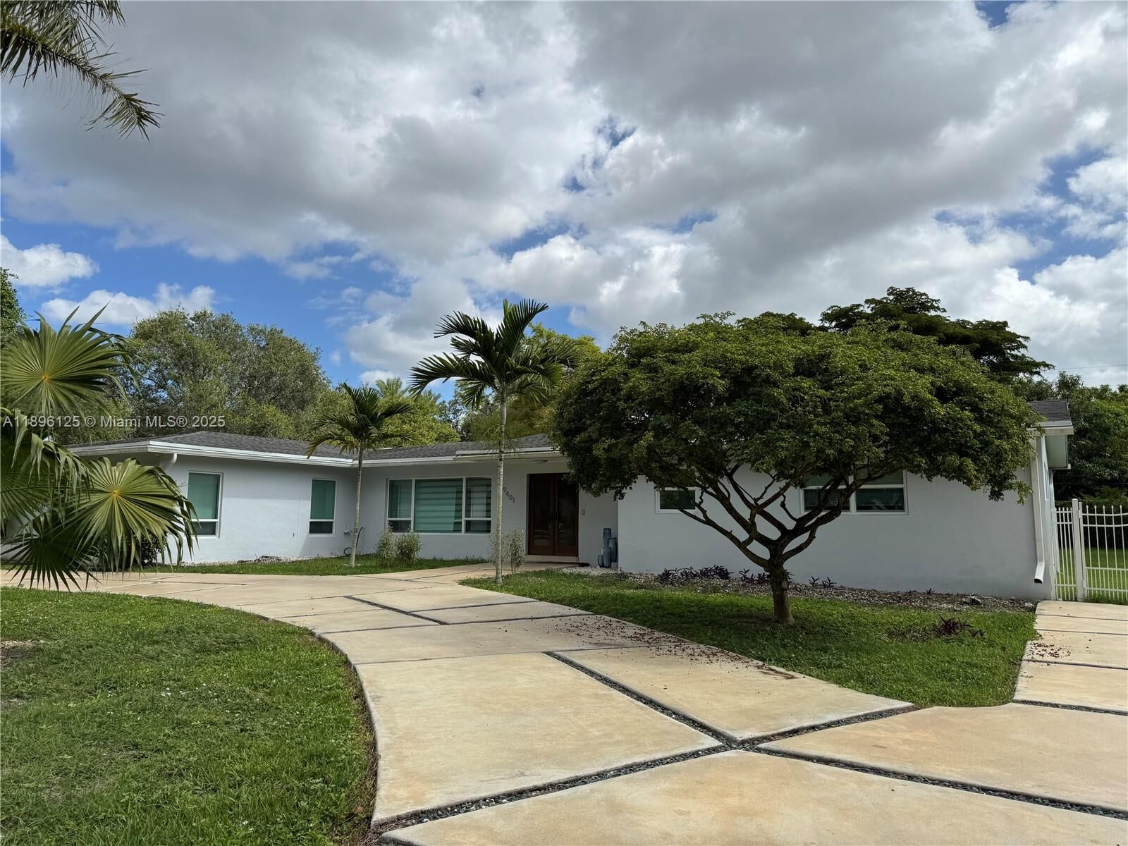 Property Photo:  9401 SW 69th Ct  FL 33156 