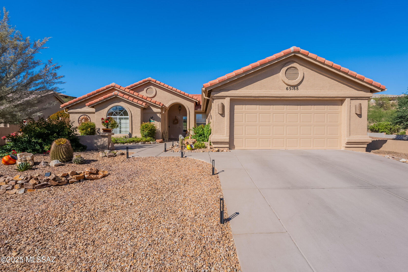 Property Photo: 65168 E Brassie Drive AZ 85739