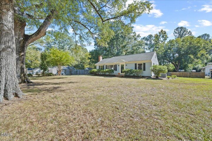 Property Photo: 2915 Fawn Avenue NC 27705