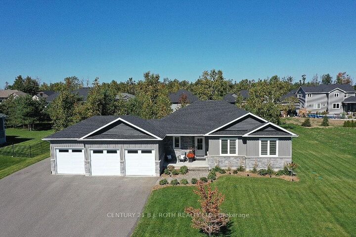 Property Photo: 51 Cheslock Crescent ON L3V 8N8