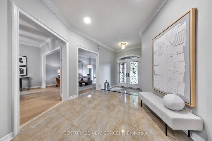 Property Photo:  19 Silver Fir Street  ON L4B 3R5 