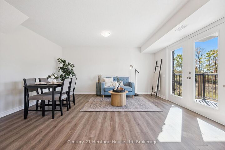 Property Photo:  465 Garafraxa Street W 6  ON N1M 0L6 