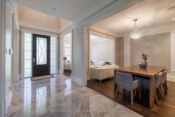 Photo de la propriété:  123 Mayfield Drive  ON L6H 1K6