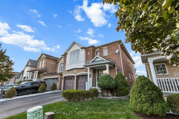 Property Photo:  62 Penbridge Circle  ON L7A 2P9 