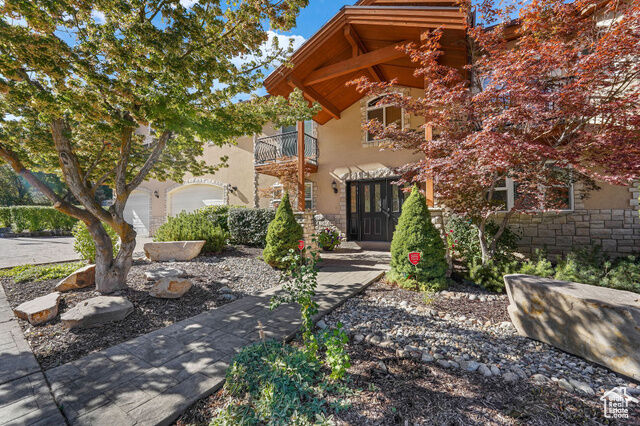 Property Photo: 8504 S Kings Hill Dr UT 84121
